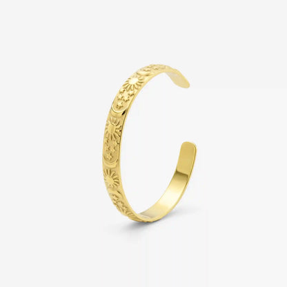 Radiant Luna Bangle