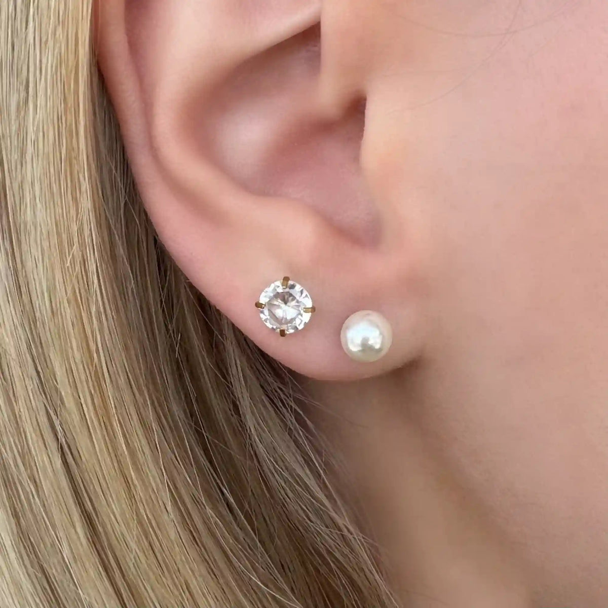 Timeless Babe Flat Back 2 Piece Earring Set Gold