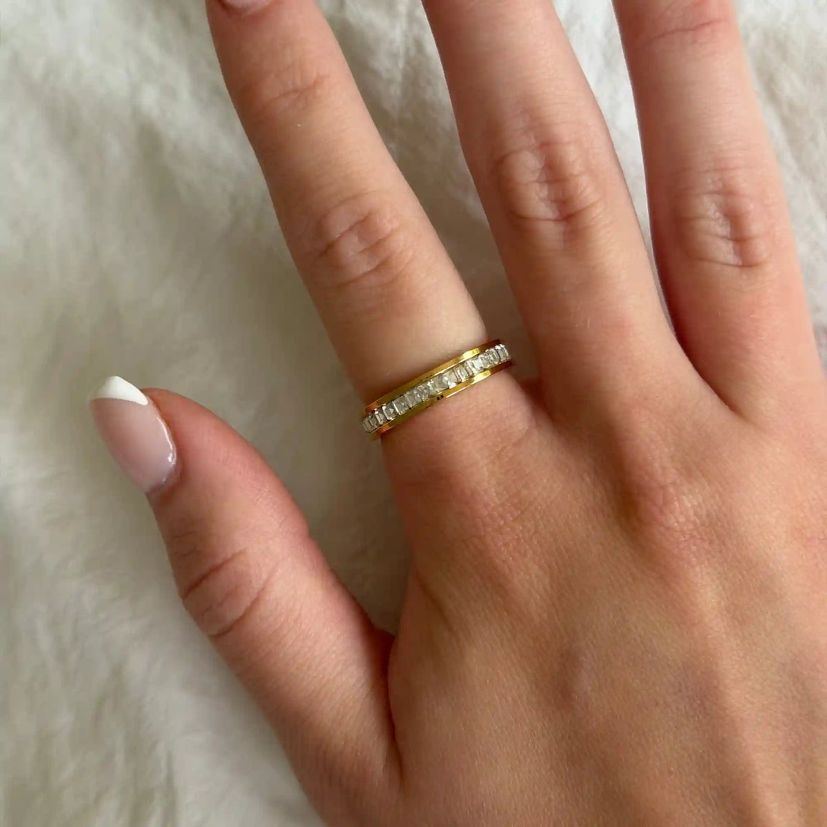 Duchess Ring