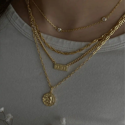 Isla Necklace