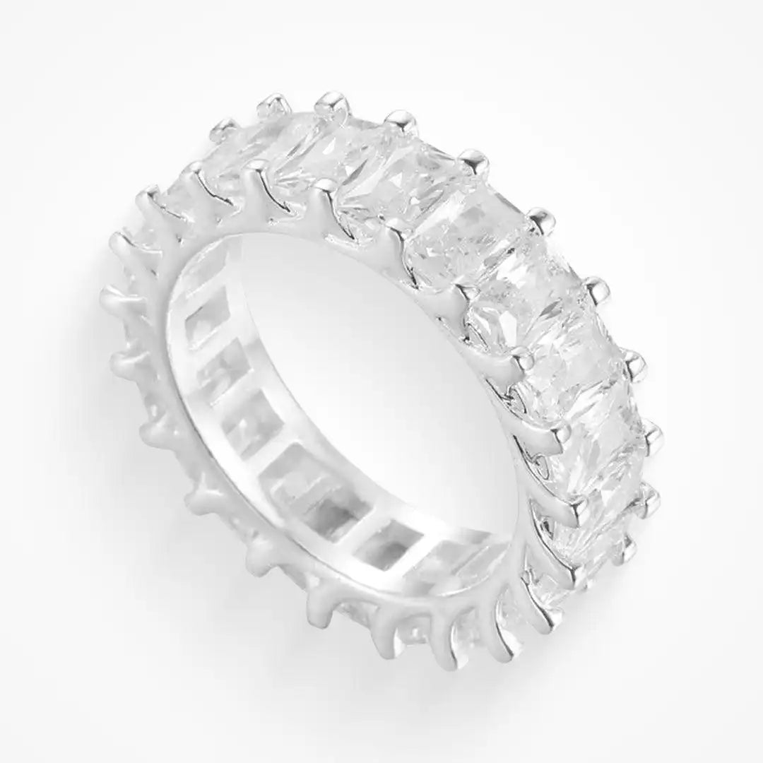 Flashy Ring