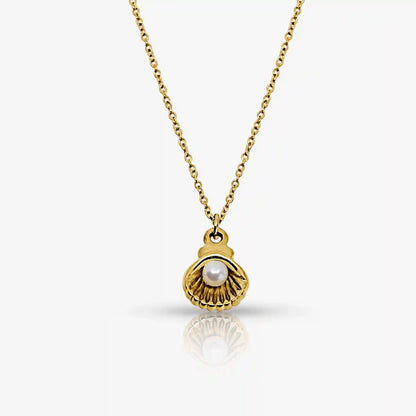 Shelly Pearl Necklace